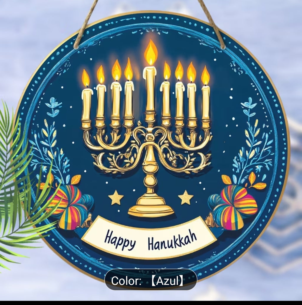 Decoración Hanukkah con Menorá Encendida | Placa Decorativa “Happy Hanukkah” Estilo Artístico