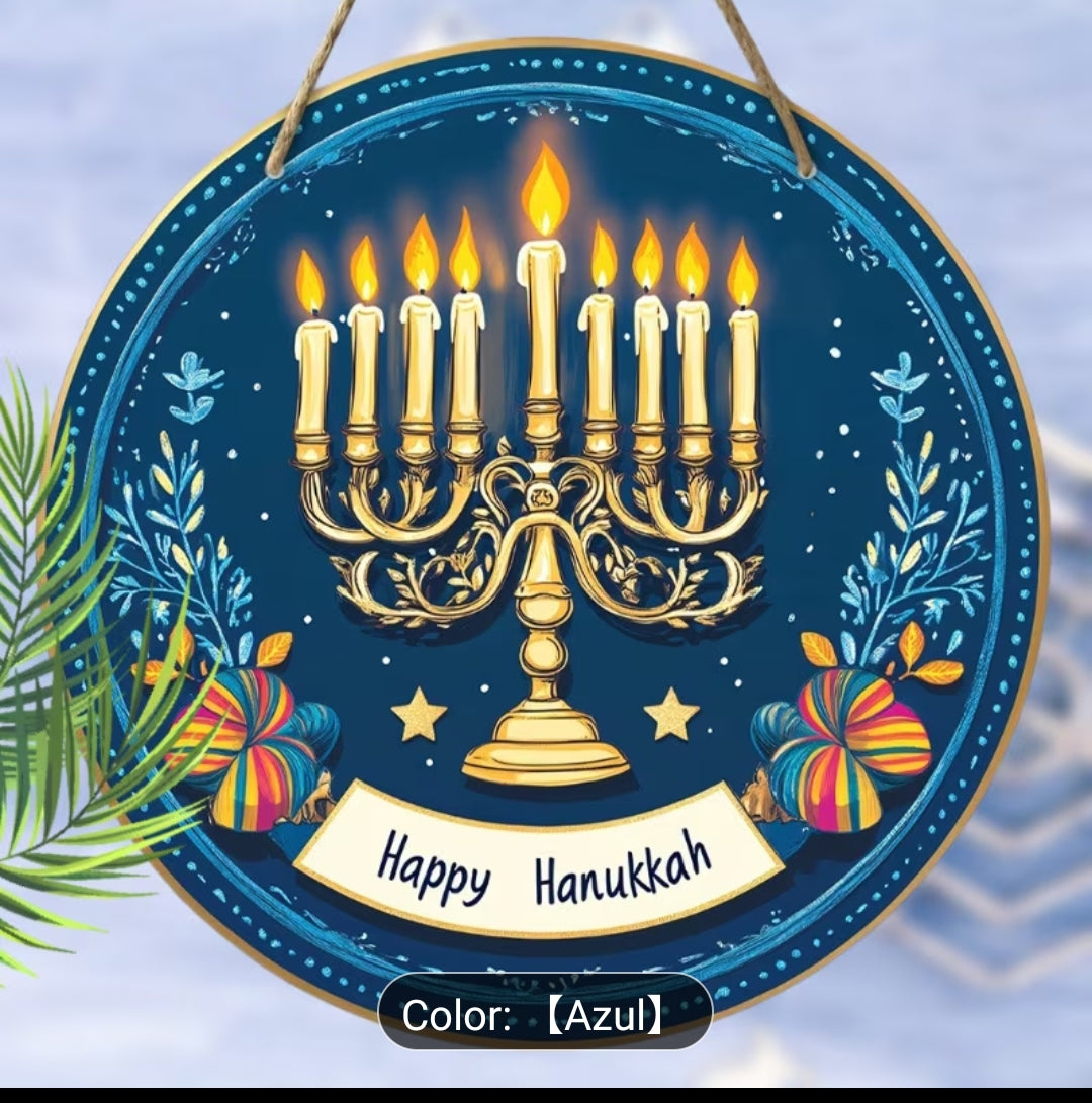 Decoración Hanukkah con Menorá Encendida | Placa Decorativa “Happy Hanukkah” Estilo Artístico